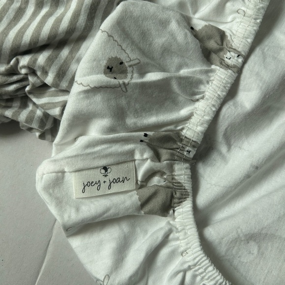 Stripes & Lamb Print Bassinet Sheets - Picture 3 of 5